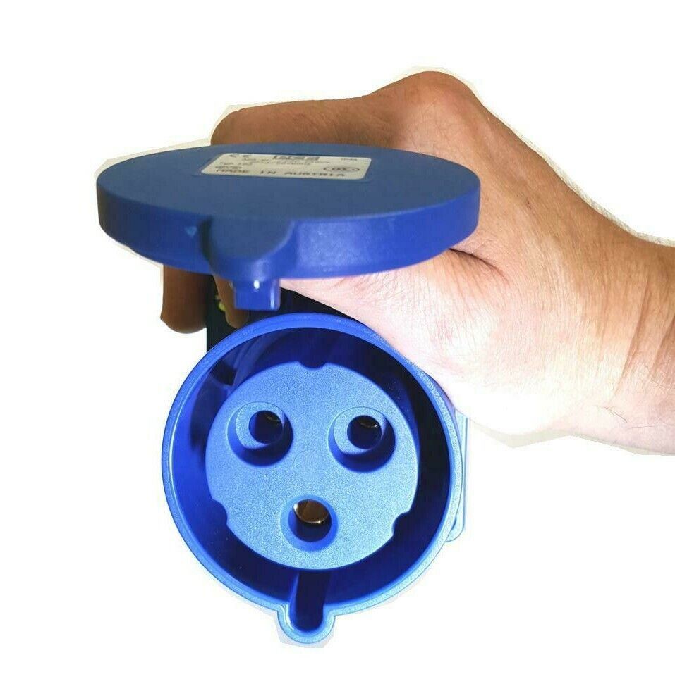 32A 240V Panel Mounted Socket 32 Amp IP44 PCE 230V / 240 Volt Blue 3001699